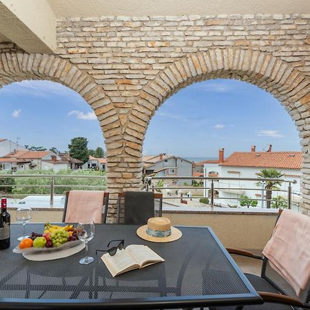 Apartments Marizela ポレッチ エクステリア 写真