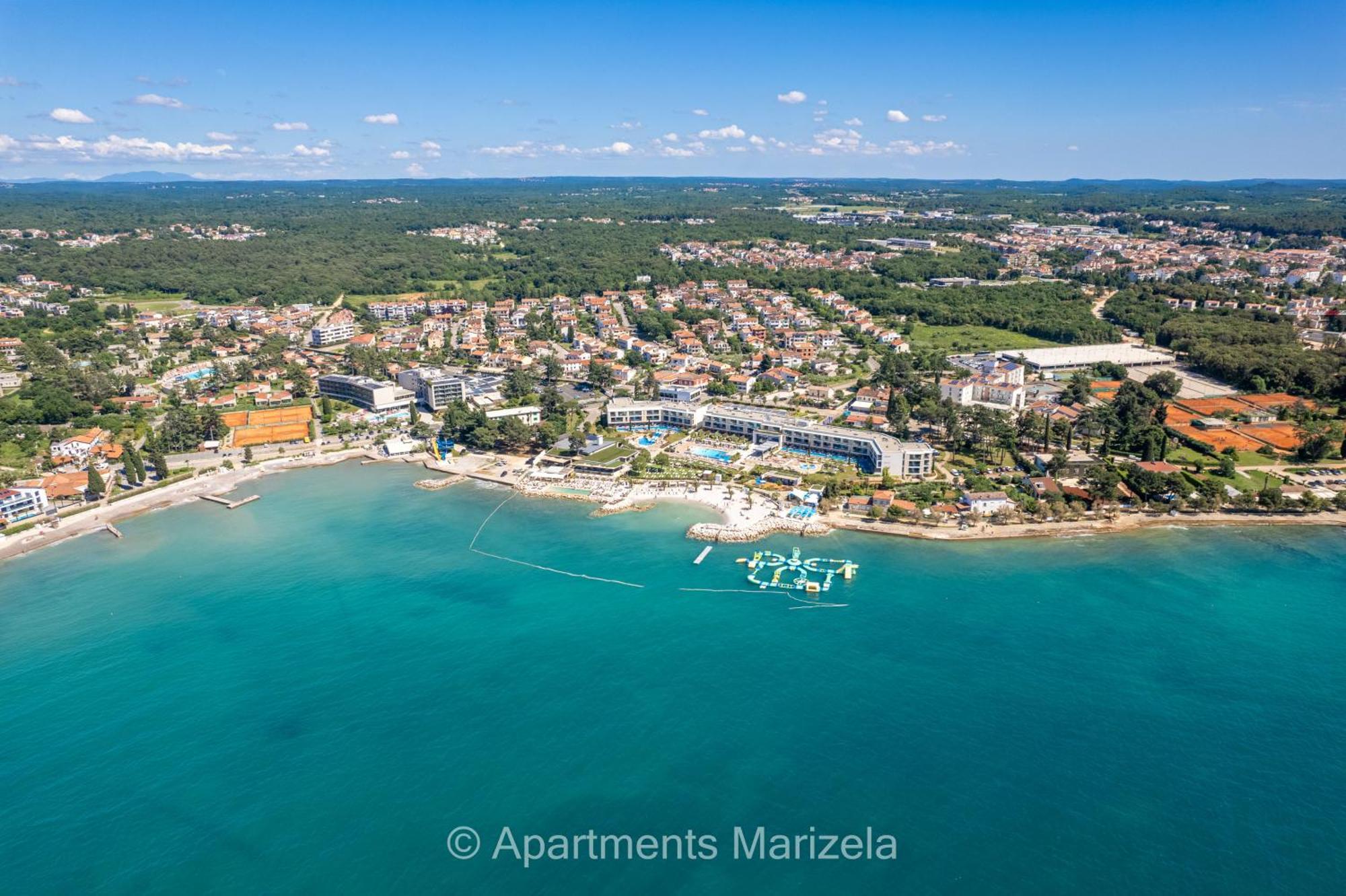 Apartments Marizela ポレッチ エクステリア 写真