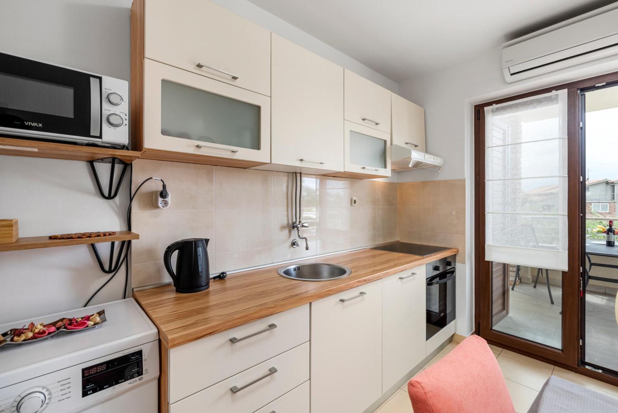 Apartments Marizela ポレッチ エクステリア 写真