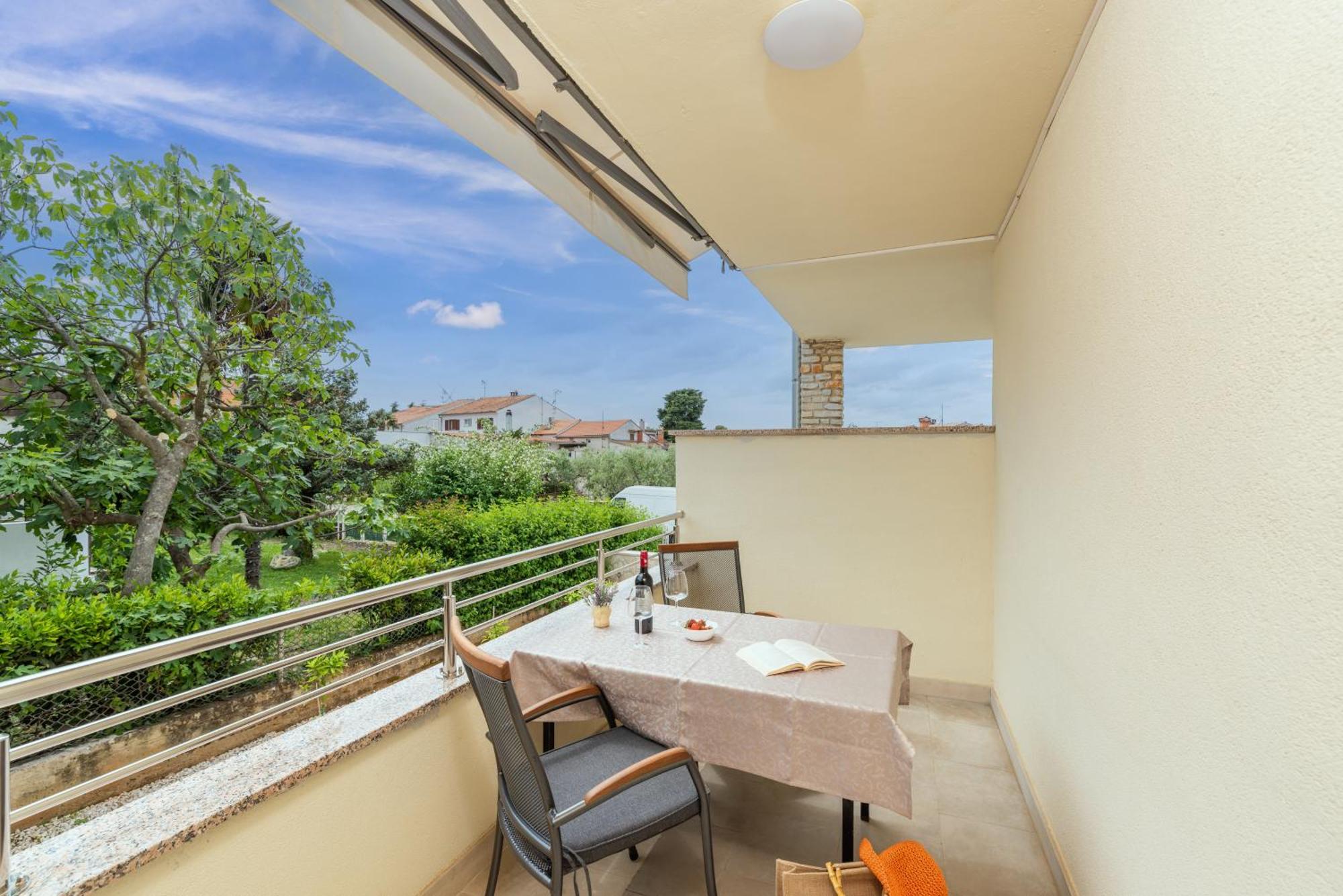 Apartments Marizela ポレッチ エクステリア 写真